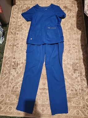 lululemon athletica Women's Straight-Leg Scrub Set in Royal Blue